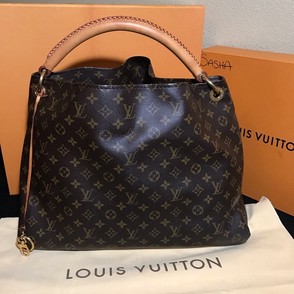Louis Vuitton Handbags - Artsy GM